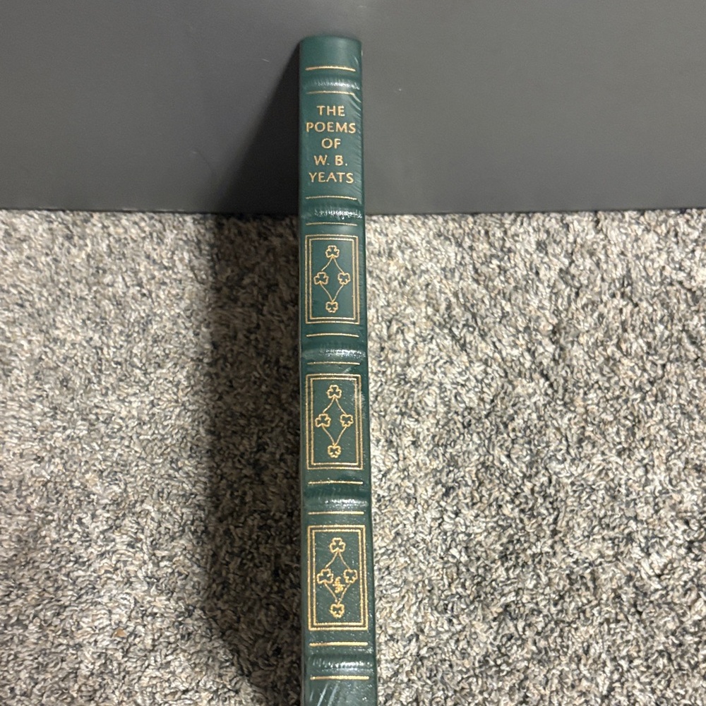 The Poems of W. B. Yeats — Green Decorative Coffee Table Book